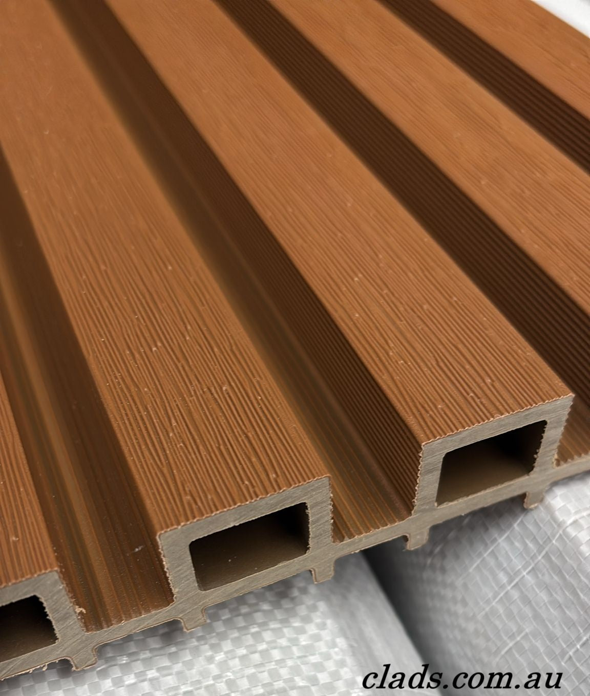 External Cladding In Brown 5 Slat 2.2 M