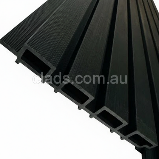 External Cladding In Black 4 Slat 2.9 M