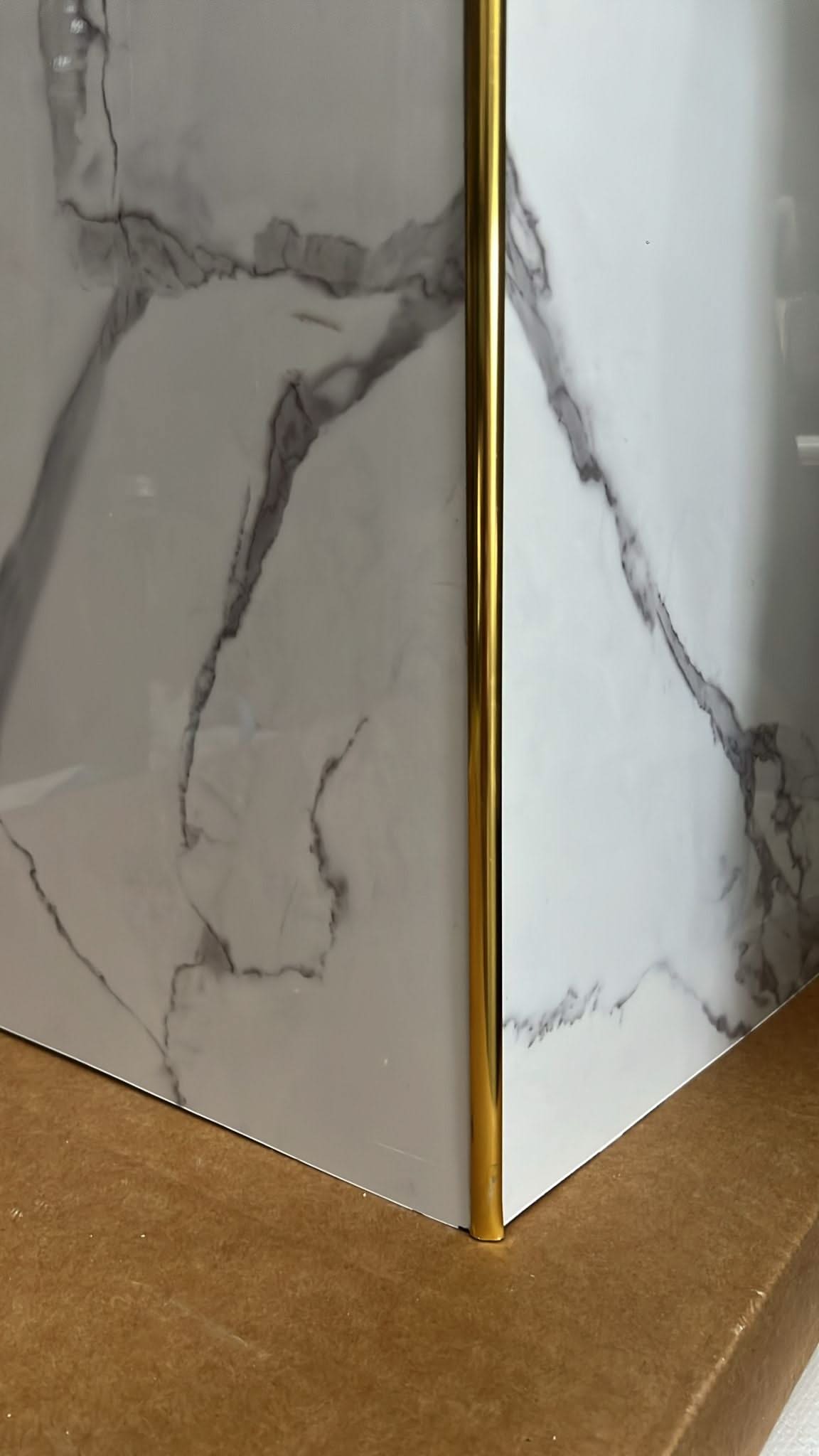 TRIM FOR INTERNAL CORNER FOR MARBLE SHEET IN GOLD 3 M