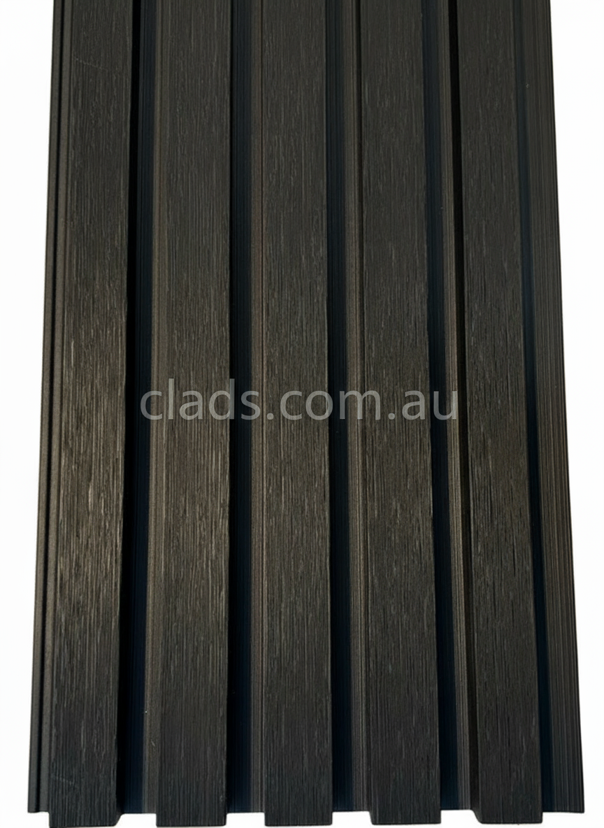 External Cladding In Black 5 Slat