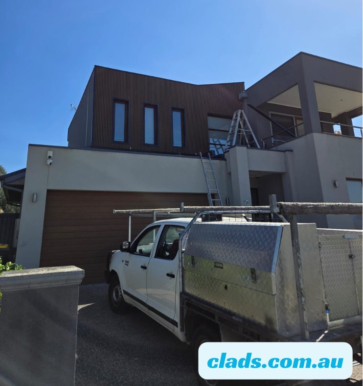 External Cladding In Half Brown 4 Slat 2.4 M - Cladding Supplies Of Australia