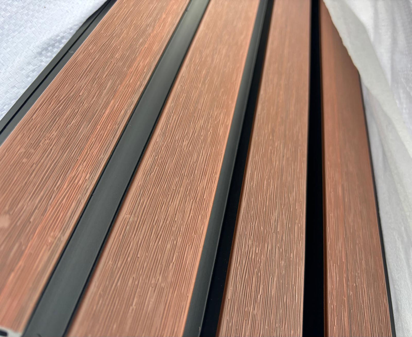 External Cladding In Half Mahogany 4 Slat 5.8 M - Cladding Supplies Of Australia