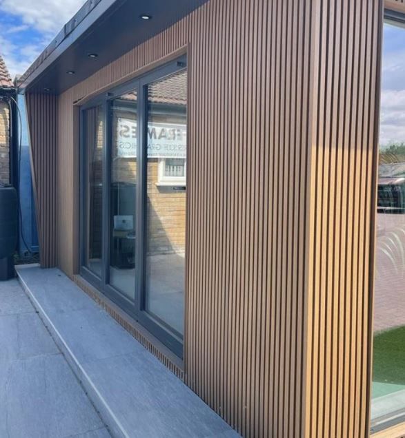 External Cladding In Light Teak 4 Slat 3 M - Cladding Supplies Of Australia