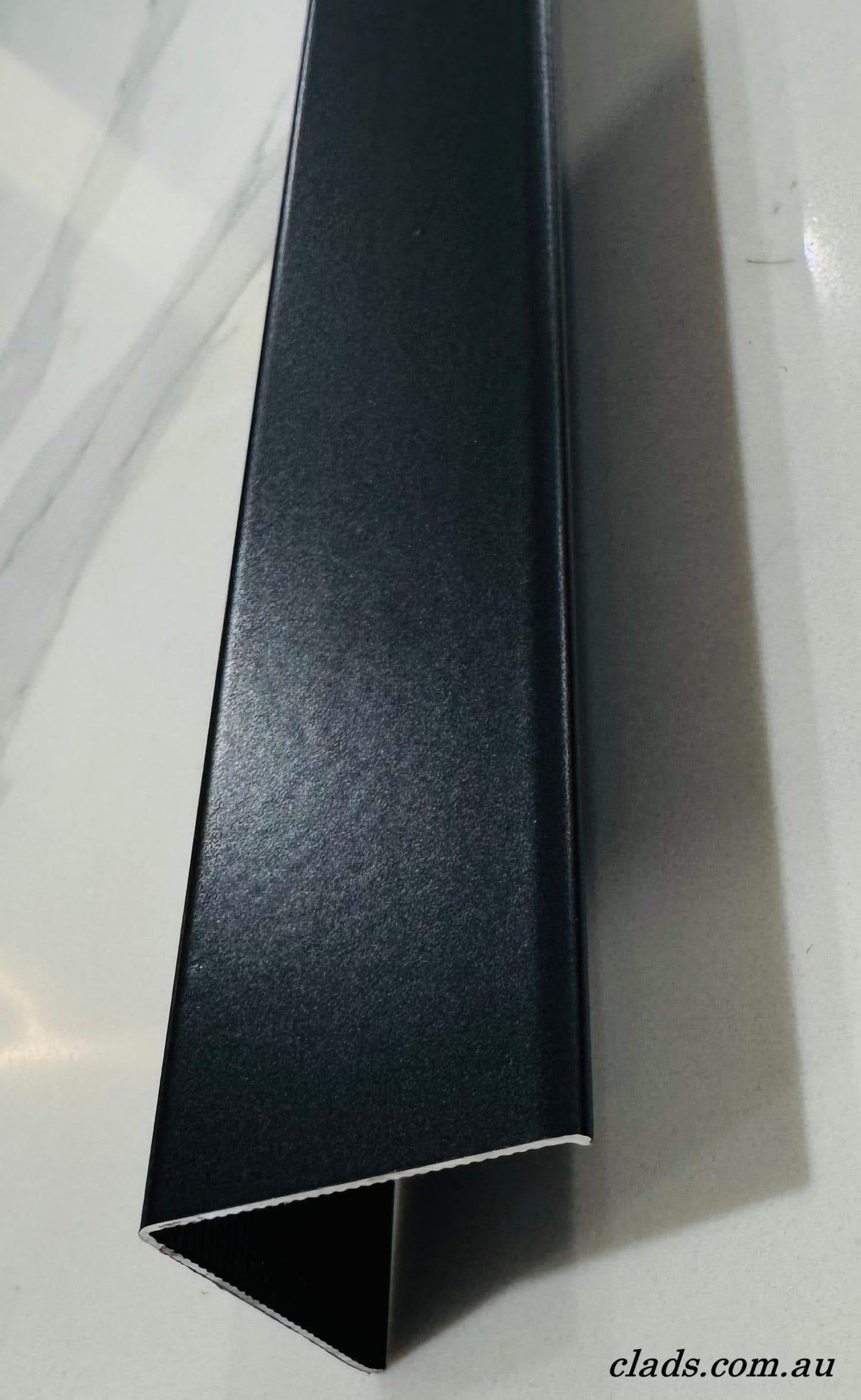 Aluminum Right Angle Corner Internal In Black 3 M - Cladding Supplies Of Australia