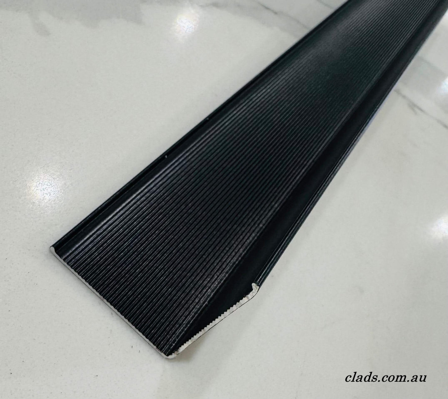 Aluminum Right Angle Corner Internal In Black 3 M - Cladding Supplies Of Australia
