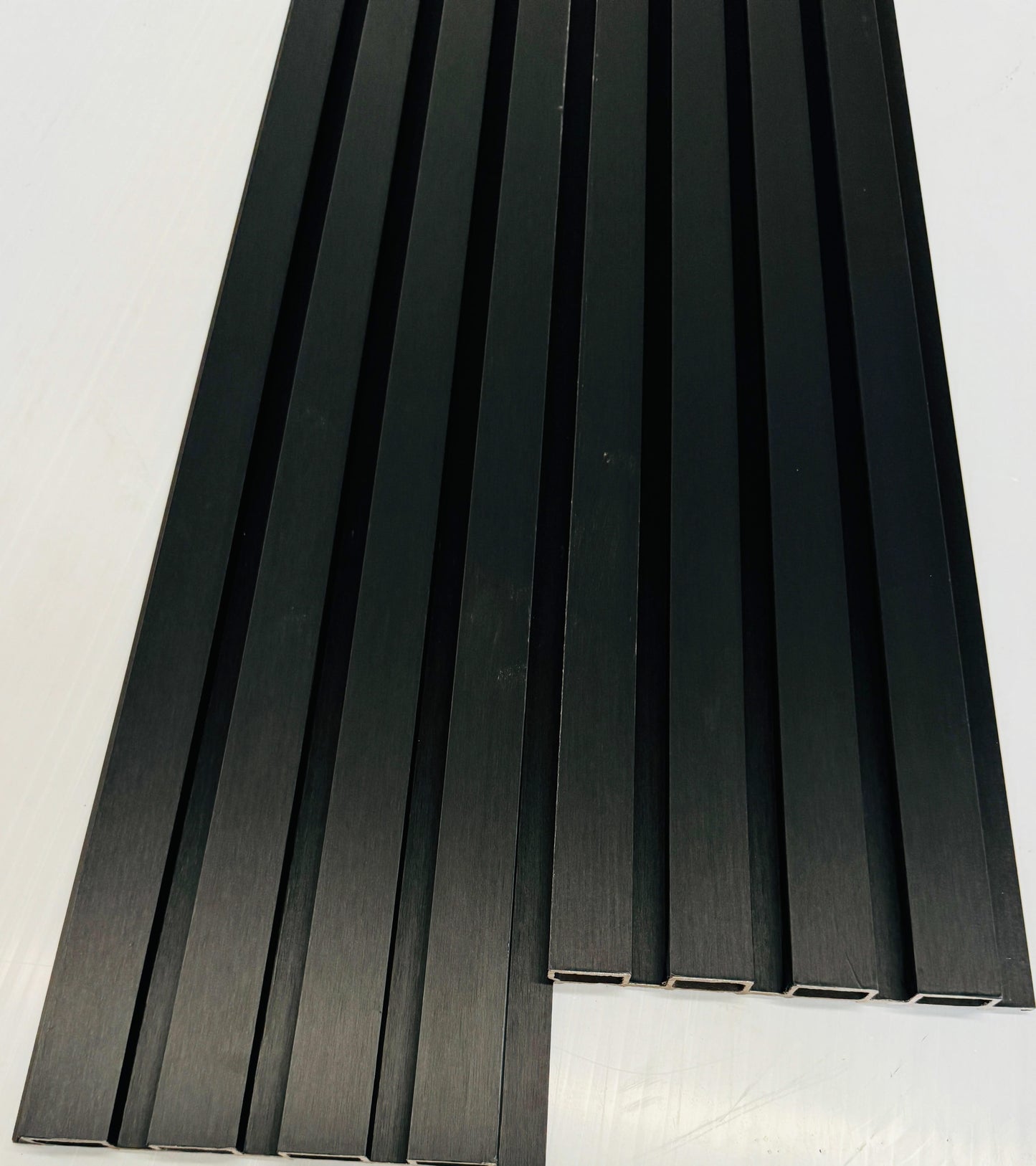 Internal Cladding In Black 4 Slat 5.8 M - Cladding Supplies Of Australia