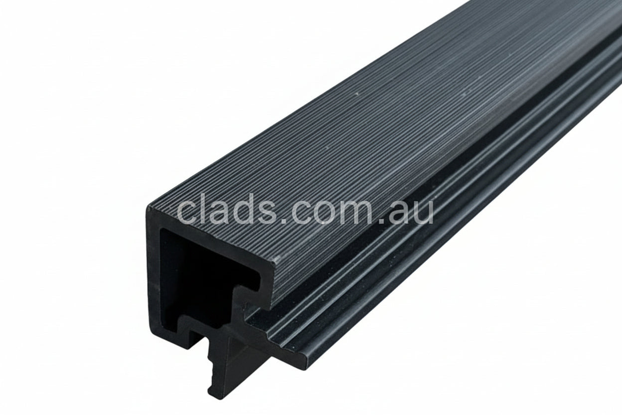 Mahogany Corner Trim 2.9m for External & Internal Use