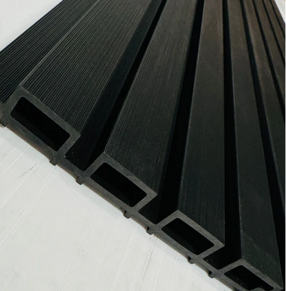 External Cladding In Black 4 Slat 2.9 M