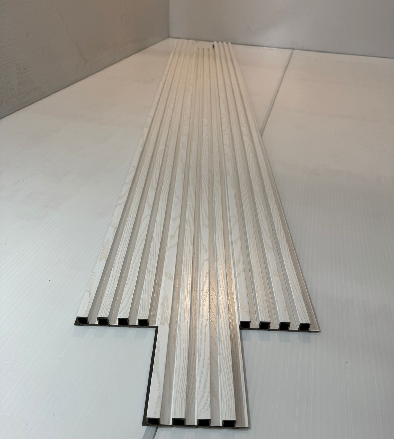 Internal Cladding Half Black Snow Mountain Color 2.7 Meter Length ...