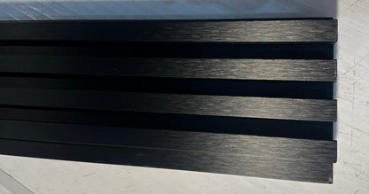 Internal Cladding In Matt Brush Black 4 Slat 3 M