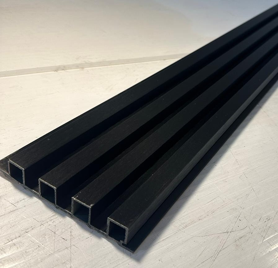 Internal Cladding In Matt Brush Black 4 Slat 3 M