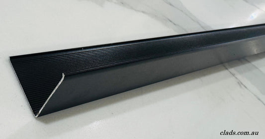 Aluminum Right Angle Corner Internal In Black 3 M