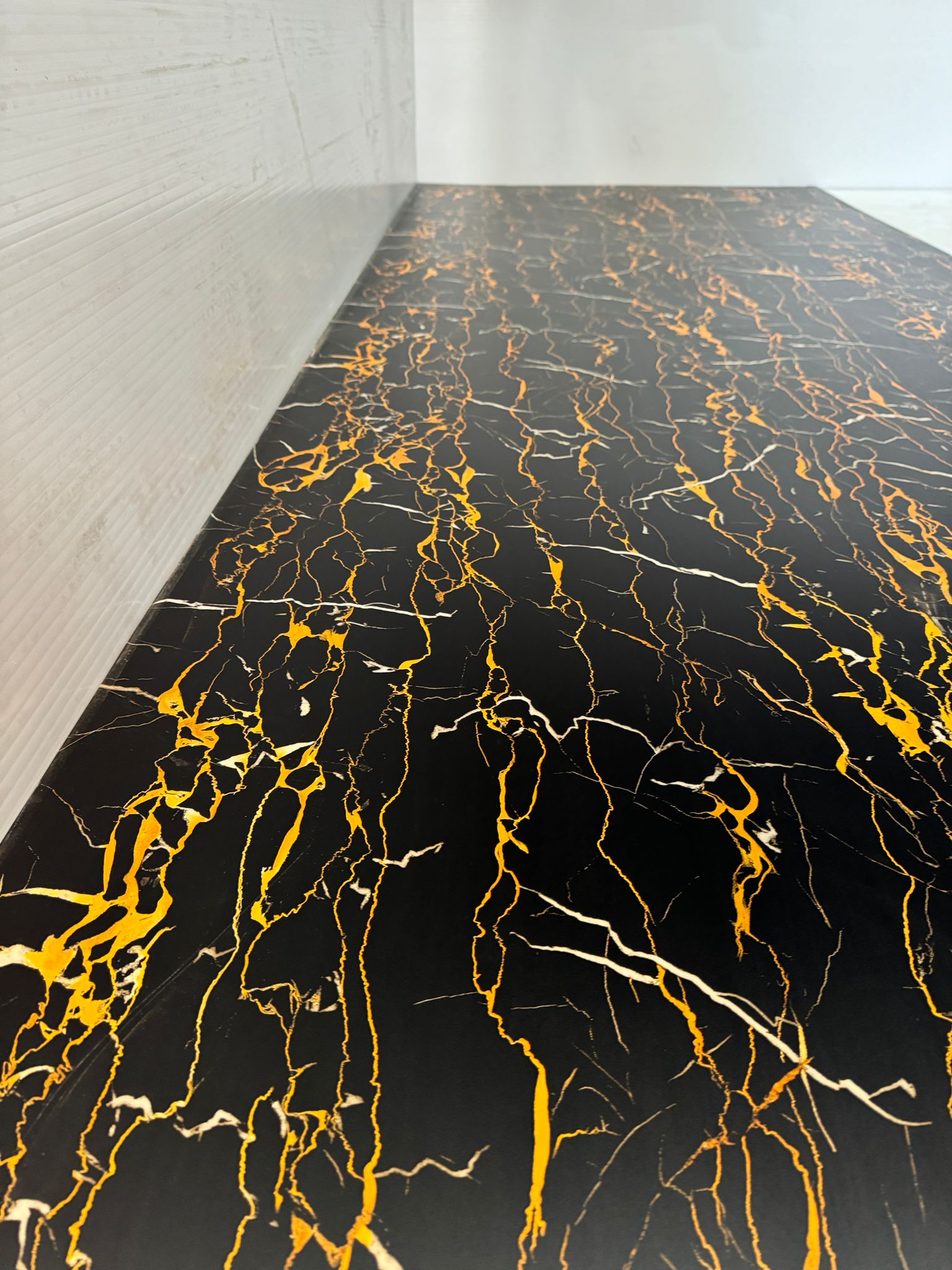 Marble Sheet / Wet wall Panel/Flat Seam Black And Gold Color 3 Meter ...