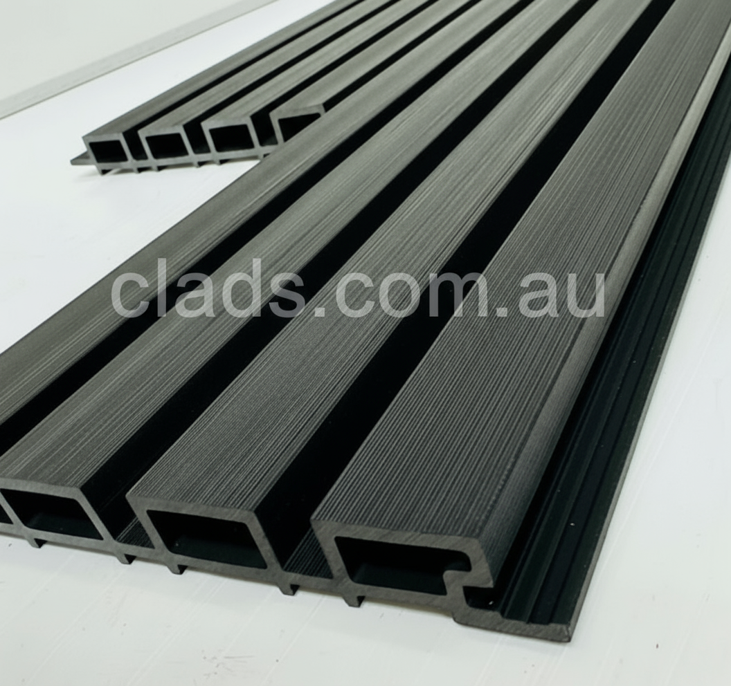 External Cladding In Black 4 Slat 2.9 M