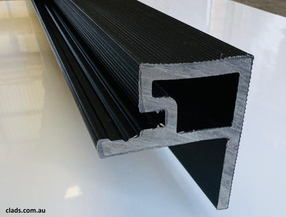 Starter Capping Piece In Black 2.9 M