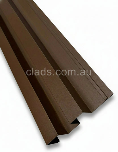 Aluminium Cladding In Walnut 2.5 M