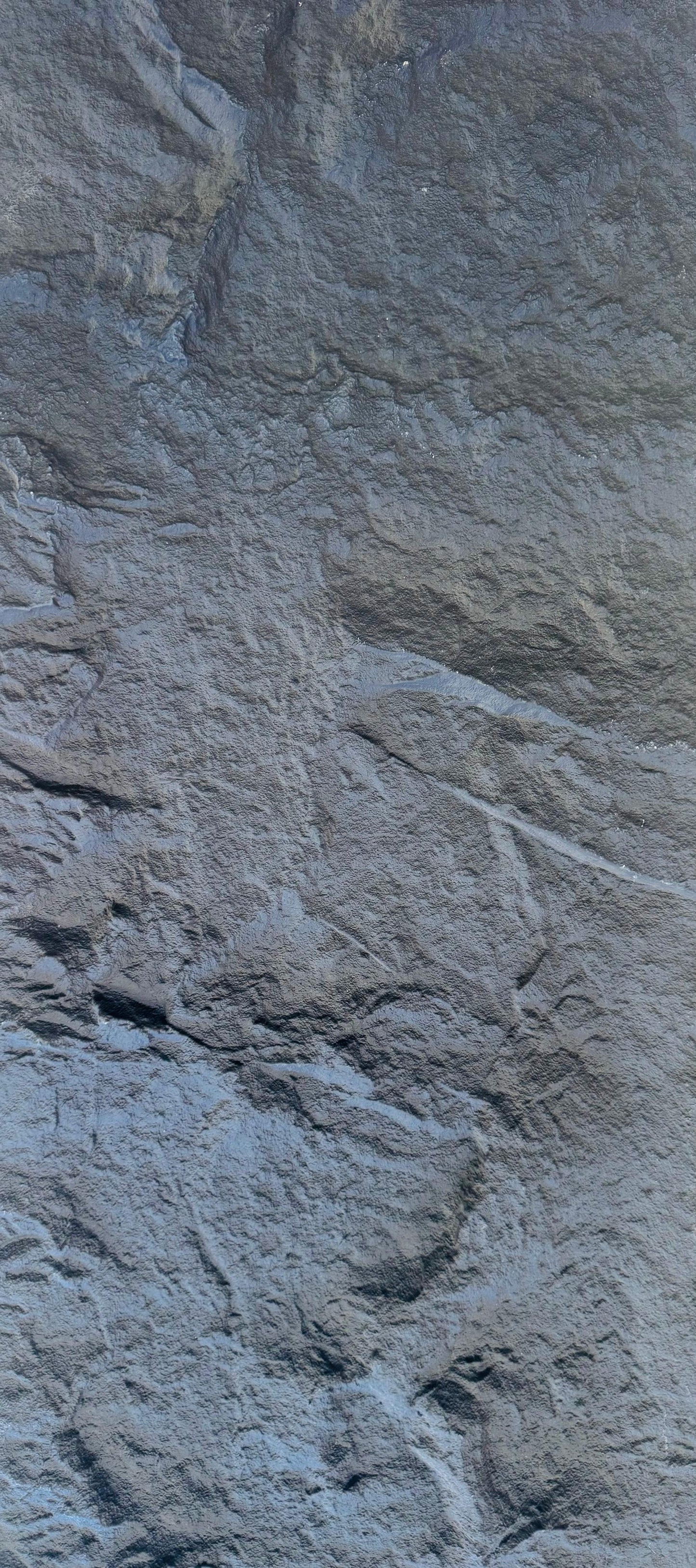 Fake Stone In Large Stone In Black 600*2900*50MM - Cladding Supplies Of Australia