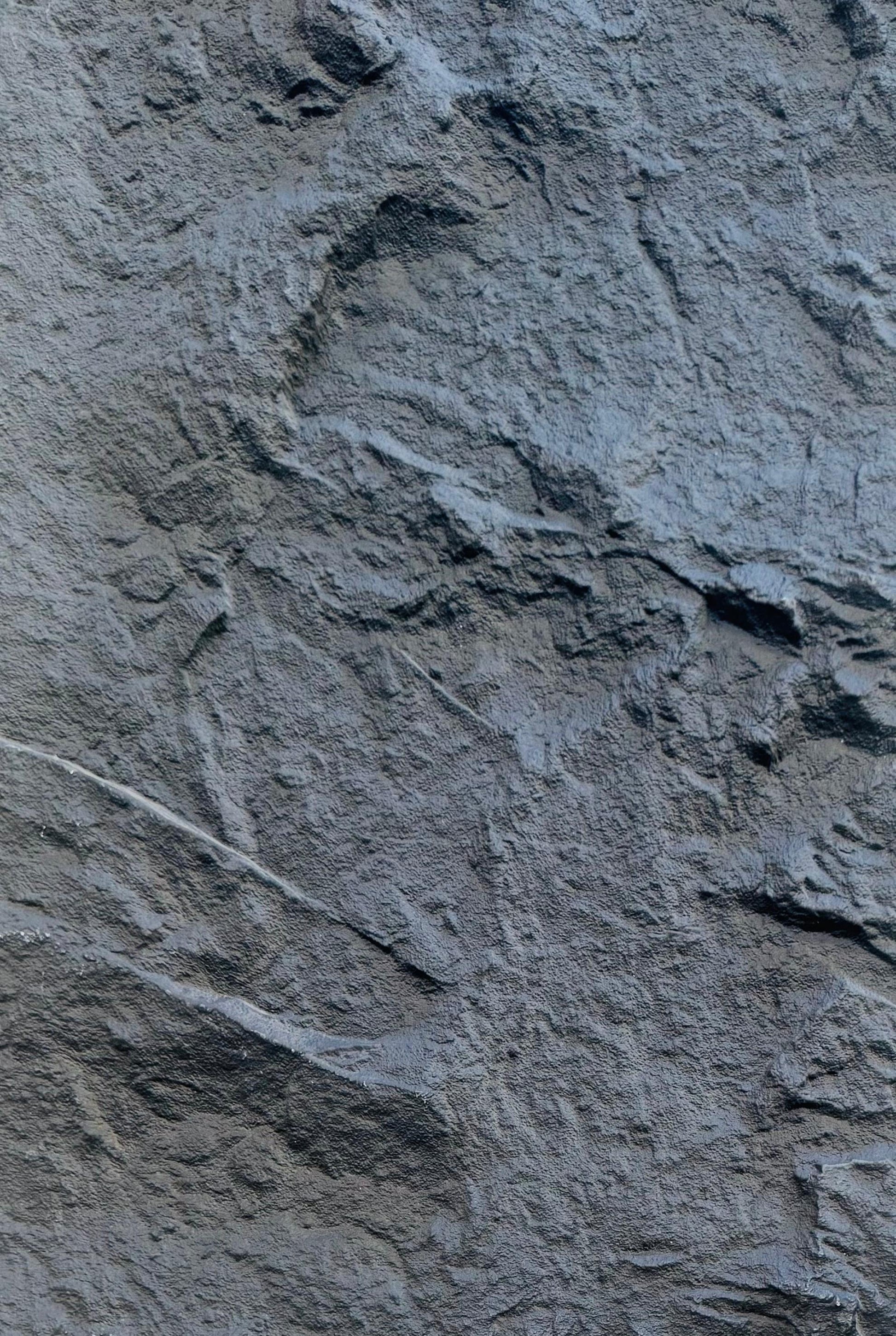 Fake Stone In Large Stone In Black 600*2900*50MM - Cladding Supplies Of Australia