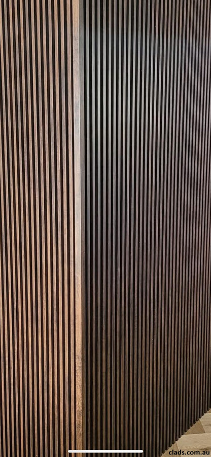 Internal Cladding In Walnut/Chestnut (6180-1) 6 Slat 3 M