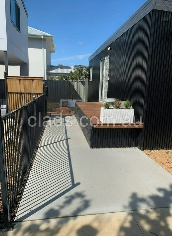 Aluminium Cladding In Black 3.2 M Aluminium Cladding In Black 3.2 M