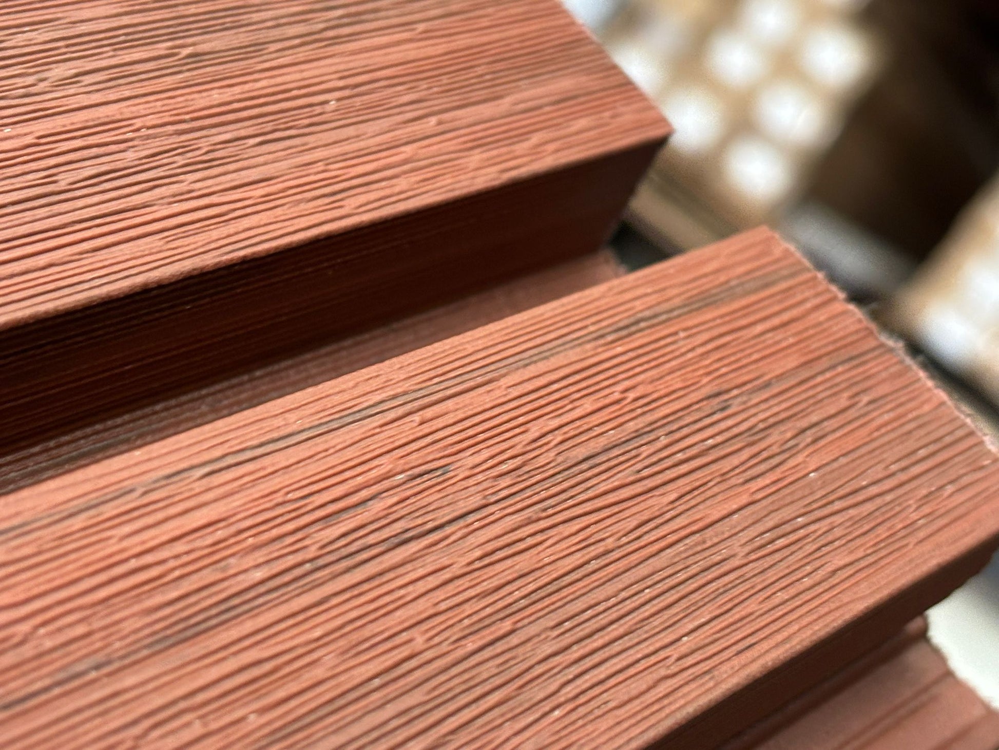 External Cladding In Mahogany 4 Slat - Cladding Supplies Of Australia
