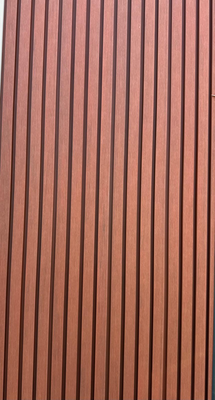 External Cladding In Mahogany 4 Slat - Cladding Supplies Of Australia